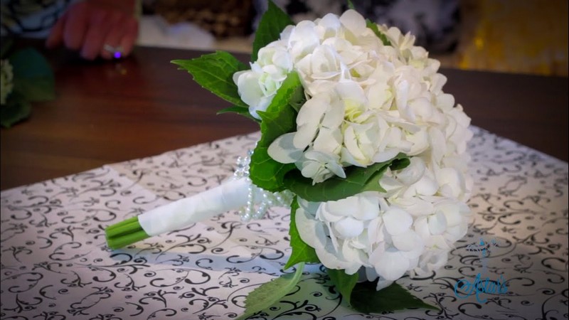 Gợi ý cách bó hoa cưới cầm tay đơn giản mà đẹp và tinh tế