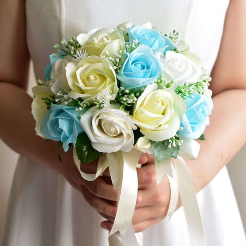Ý tưởng hoa cầm tay cô dâu handmade độc đáo và cá tính