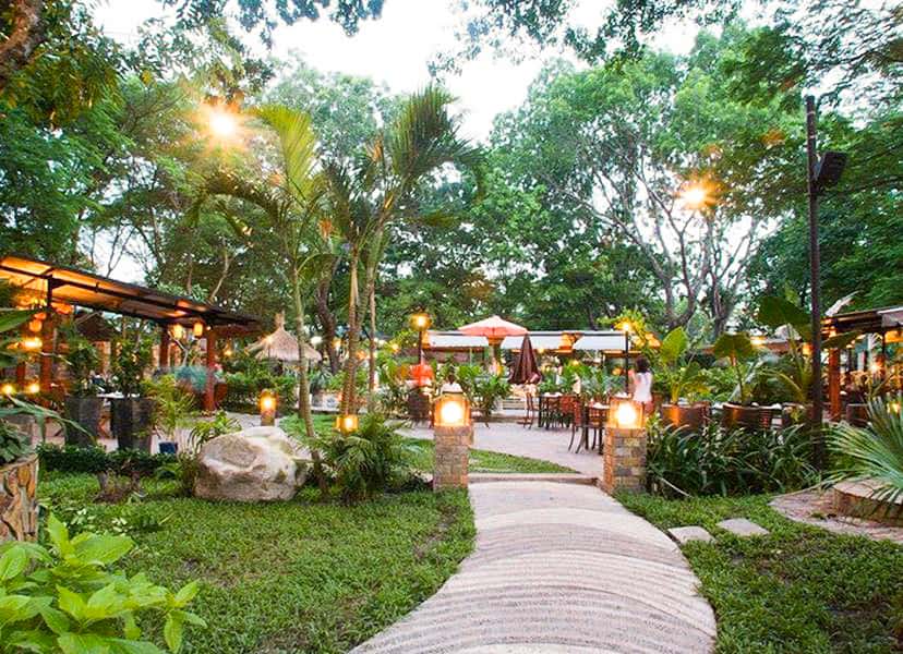 Top những quán nhậu sân vườn đẹp nhất ở Sài Gòn hiện nay