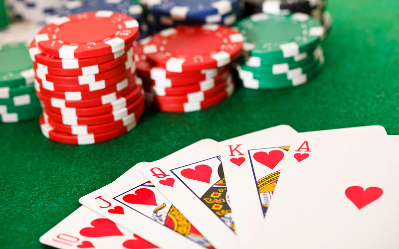 Tổng hợp hơn 5 loại bài Poker rác có thể bạn chưa biết