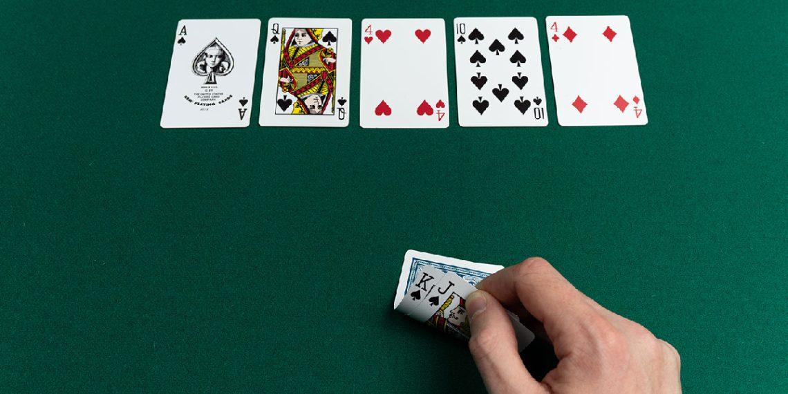 Quy tắc cơ bản của Poker 5 lá cho người mới bắt đầu